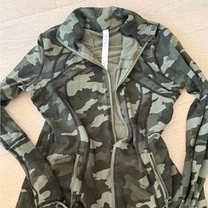 Lululemon Green Camouflage full zip